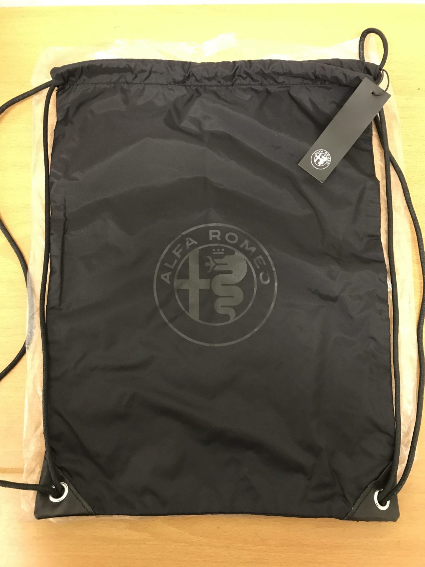 OFFICIAL Alfa Romeo Drawstring Bag black – Club Alfa UK